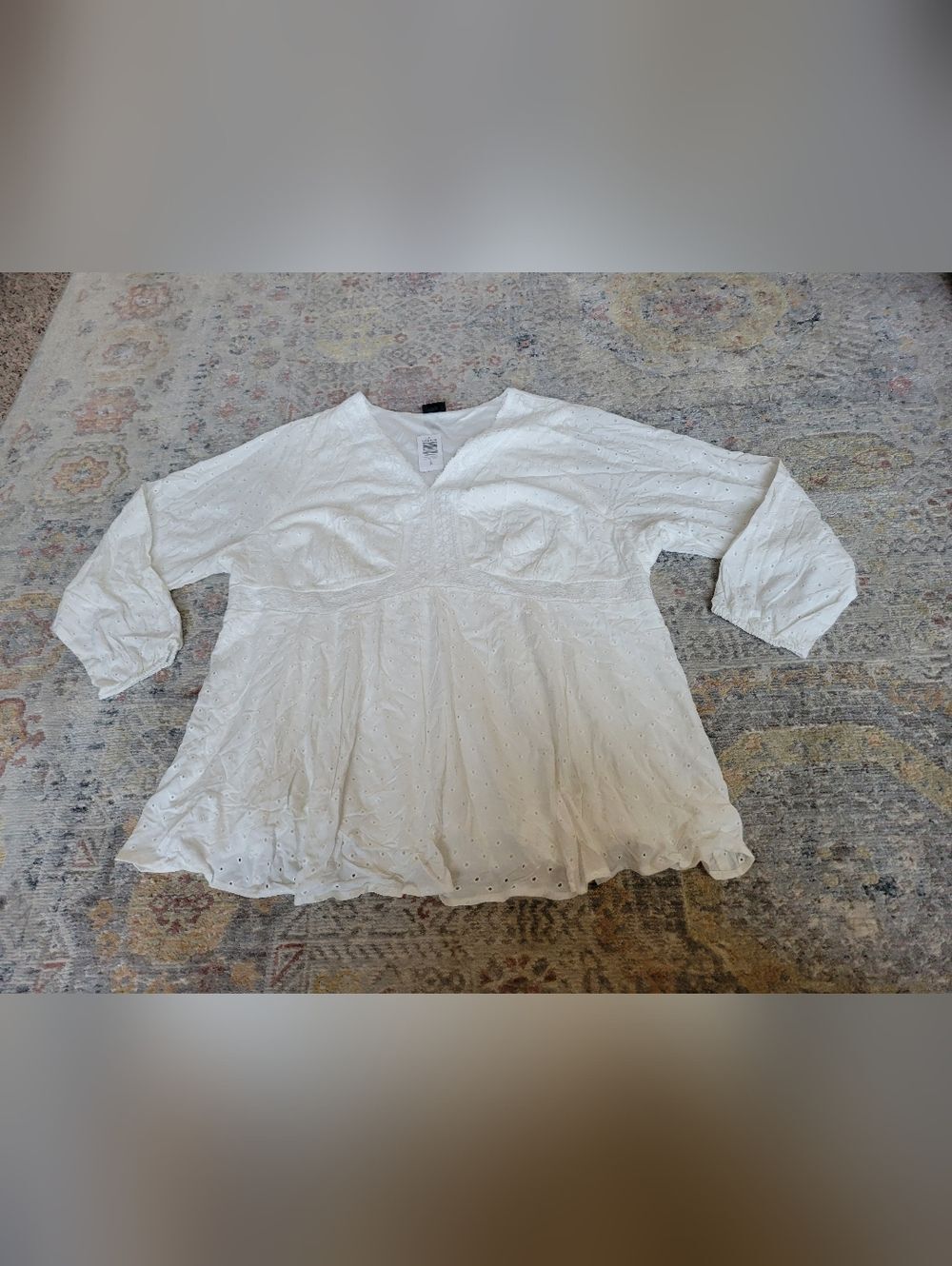 NWT Torrid White Babydoll Eyelet V-Neck Peasant Top Size 4X